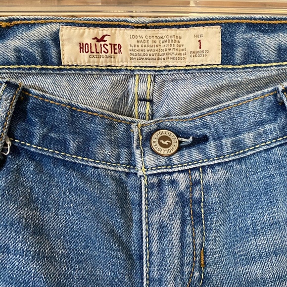 Hollister Bermuda Jean Shorts - Picture 3 of 4